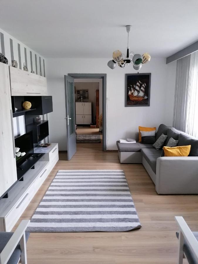 Apartament Alexia Apartman Orsova Kültér fotó